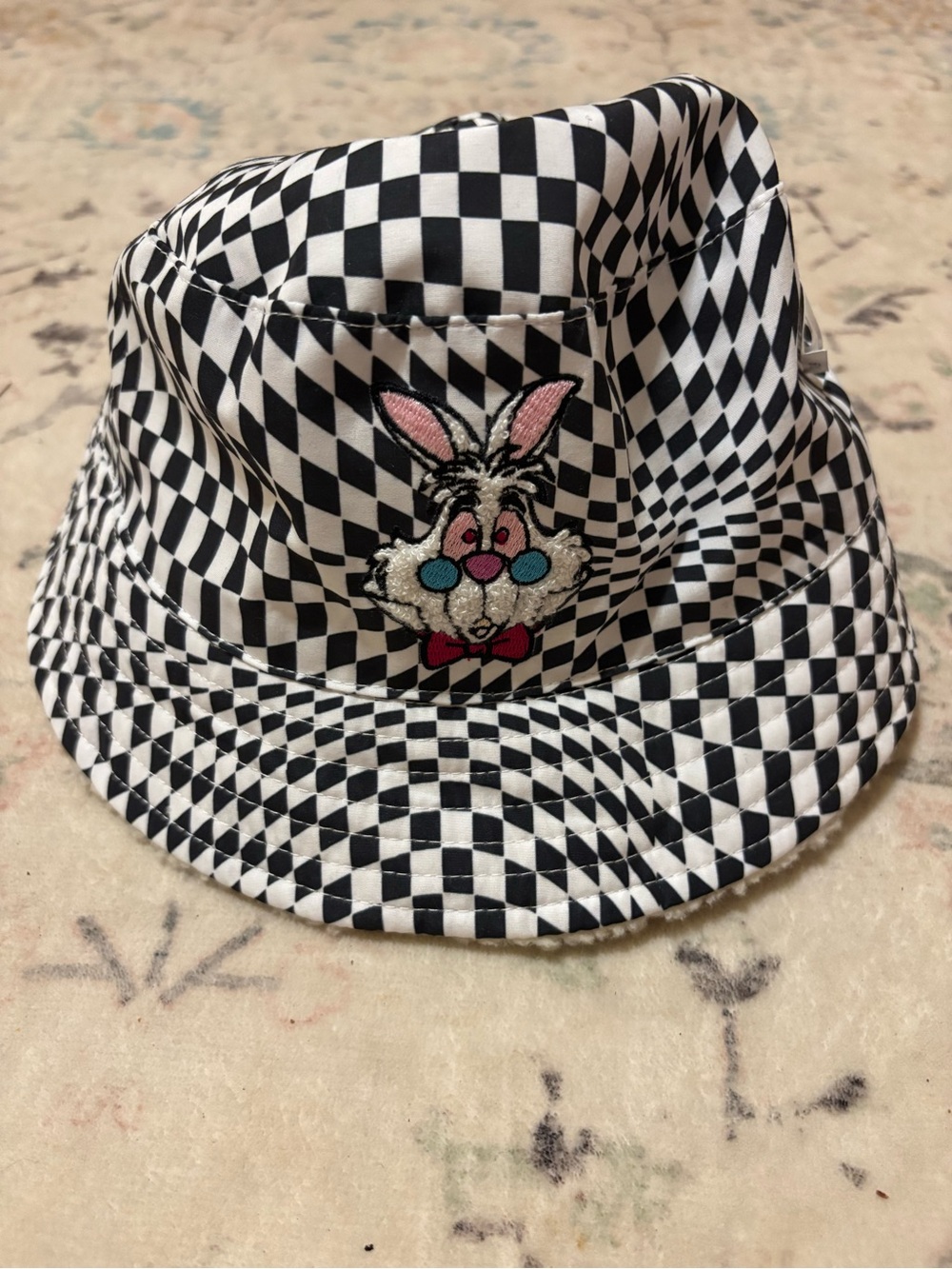 Adult bucket hat. From Disney Parks. Alice in Wonderland. New!!